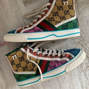 Women Gucci shoes